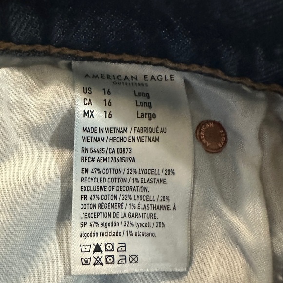 American Eagle Barrel Jeans Medium Wash Women’s Size 16 Long - Picture 11 of 13
